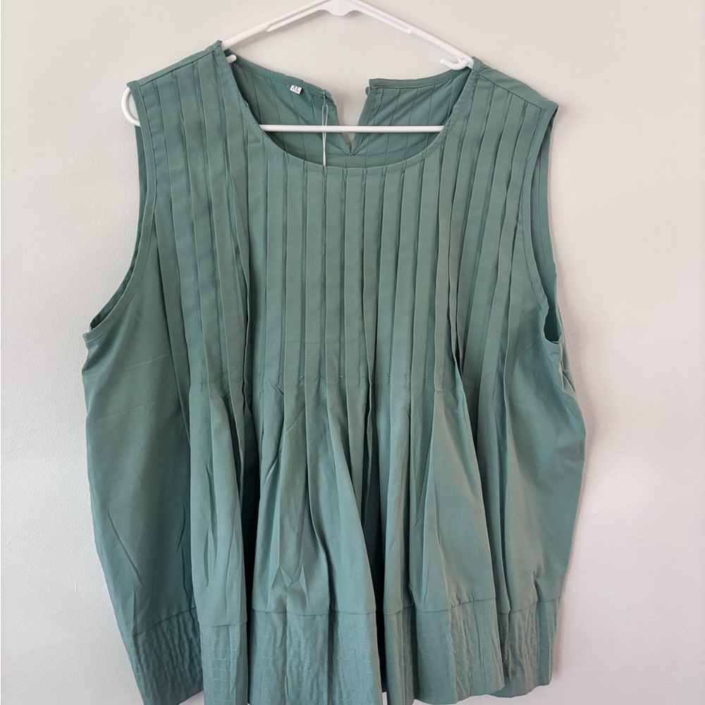 Sleeveless Pleated Green Top